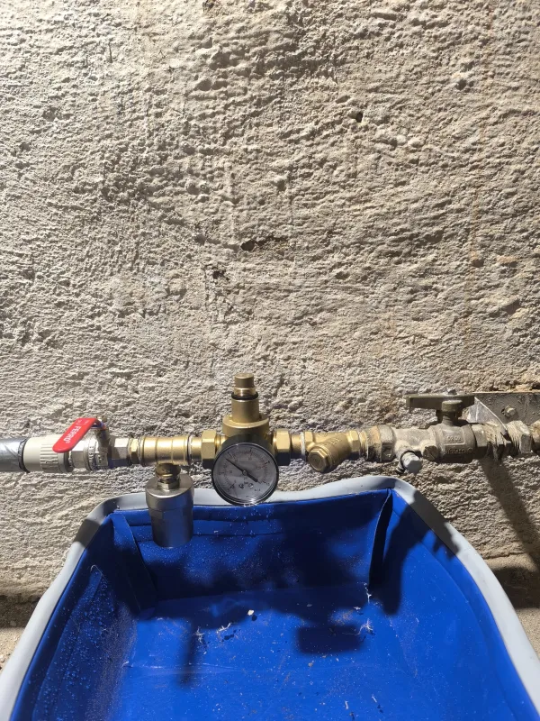 Realizace Pipelab - Montáž bezpečnostních armatur na přívod vody | bezpečnostní armatury, voda, přívod vody